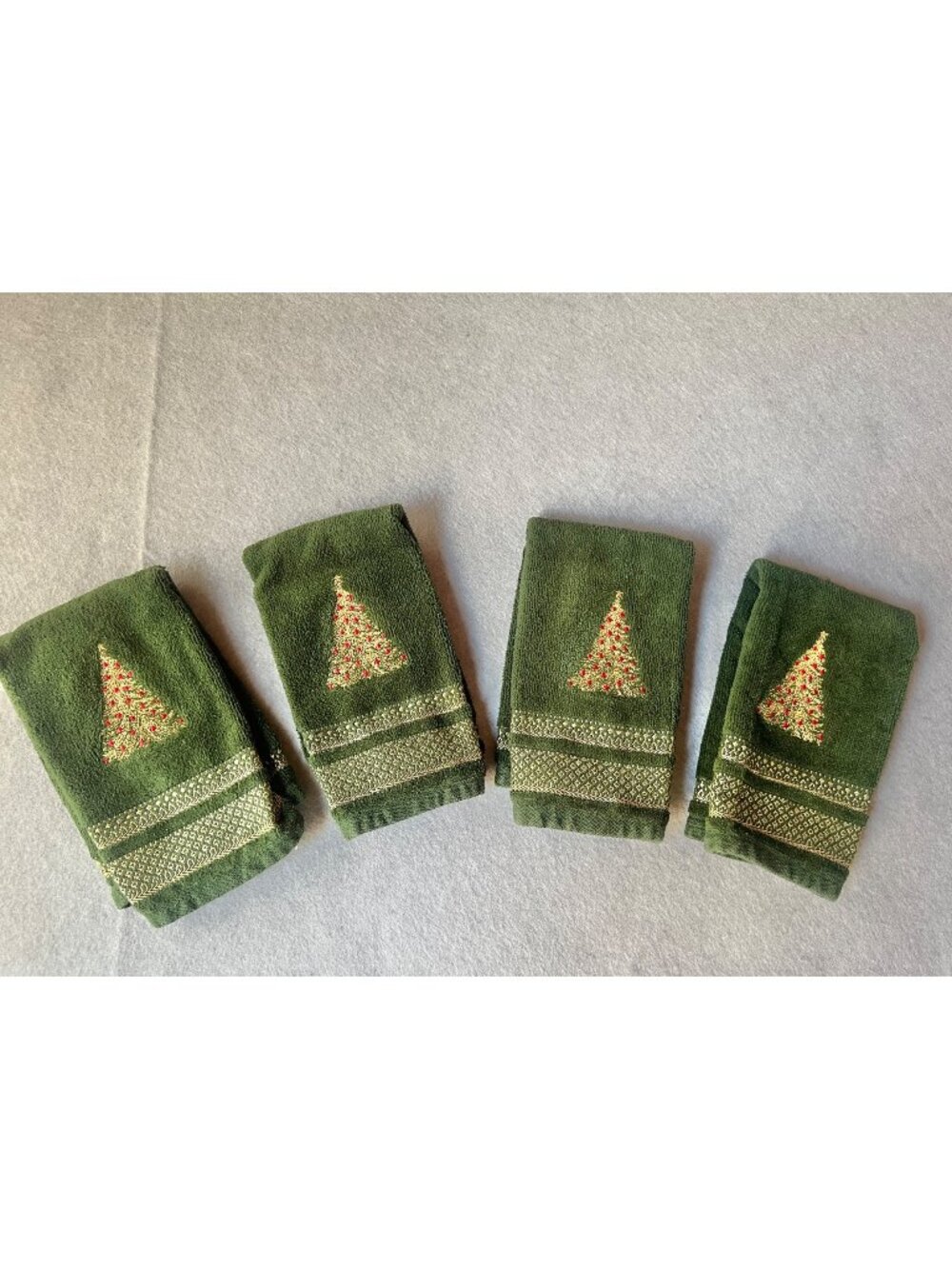 Santens Green Hand Towels Gold Christmas Tree 11.5" X 17" Set of 4 Terrycloth